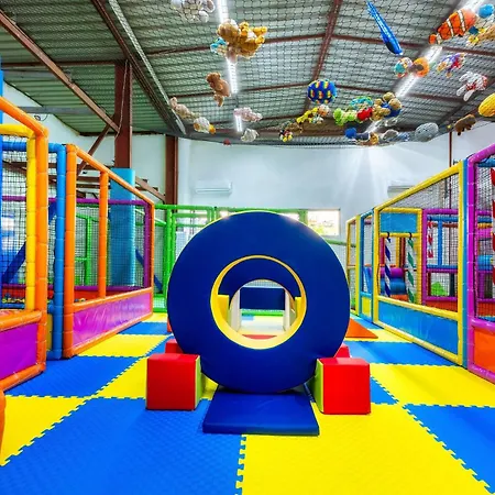 Providenca Annex アパート ムリニ