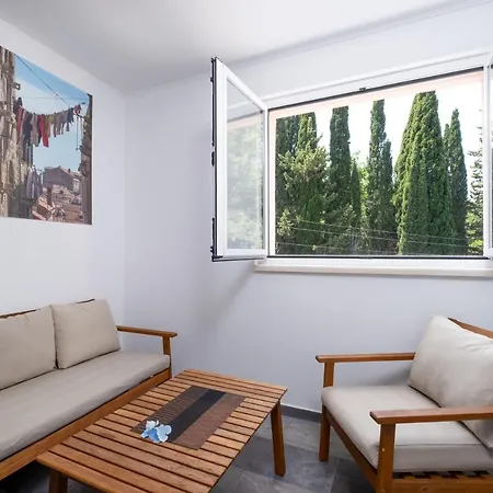 Providenca Annex Mlini