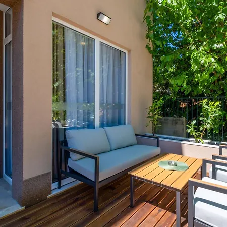 Providenca Annex * 믈리니