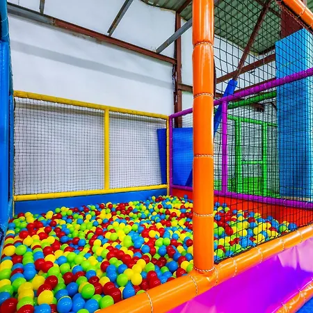 Providenca Annex 믈리니